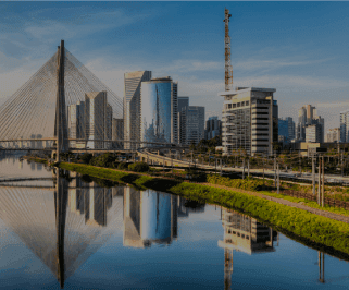 ônibus saindo da Rodoviária de Passo Fundo para São Paulo